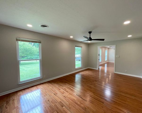 109 Echo Springs Drive, Frankfort, KY 40601