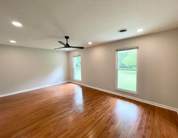 109 Echo Springs Drive, Frankfort, KY 40601