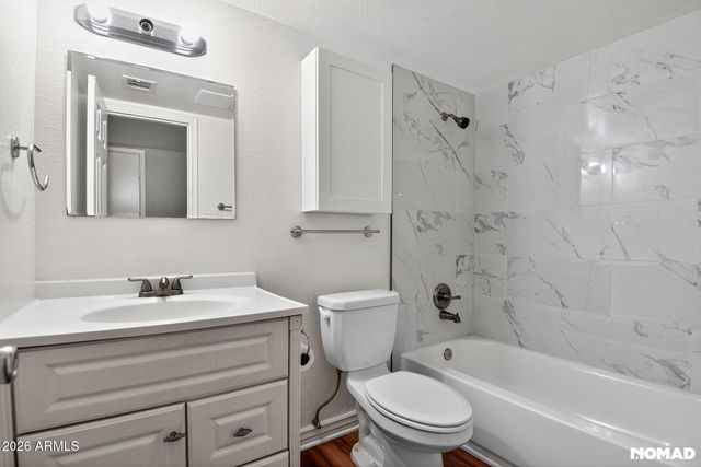 1228 E LAWRENCE Lane, Phoenix, AZ 85020