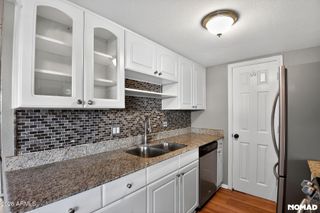 1228 E LAWRENCE Lane, Phoenix, AZ 85020