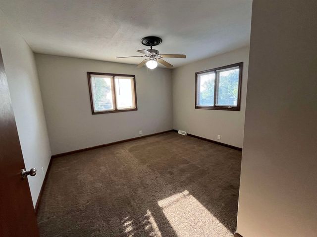 717 E Magnolia Road, Salina, KS 67401