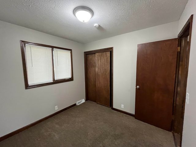 717 E Magnolia Road, Salina, KS 67401