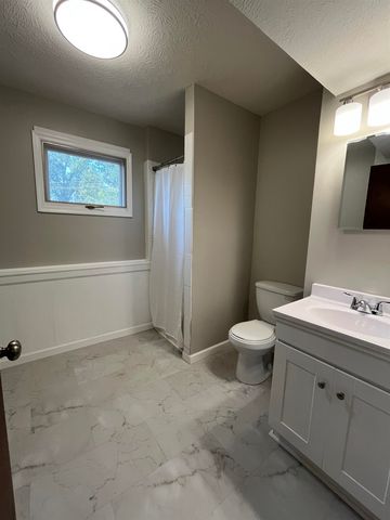717 E Magnolia Road, Salina, KS 67401
