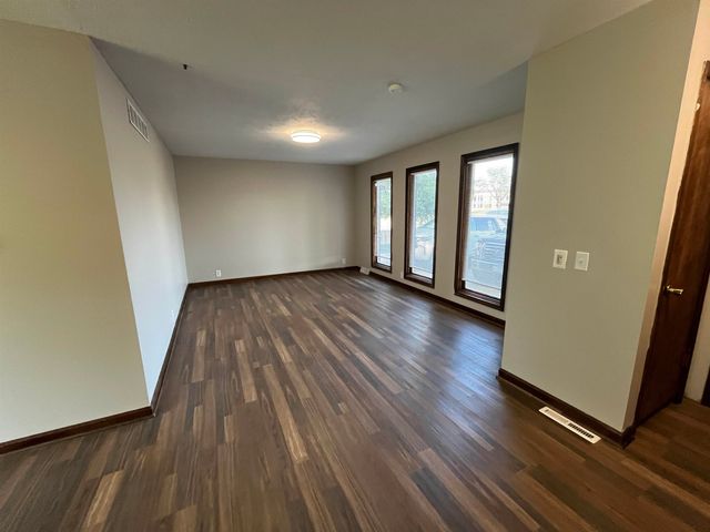 717 E Magnolia Road, Salina, KS 67401