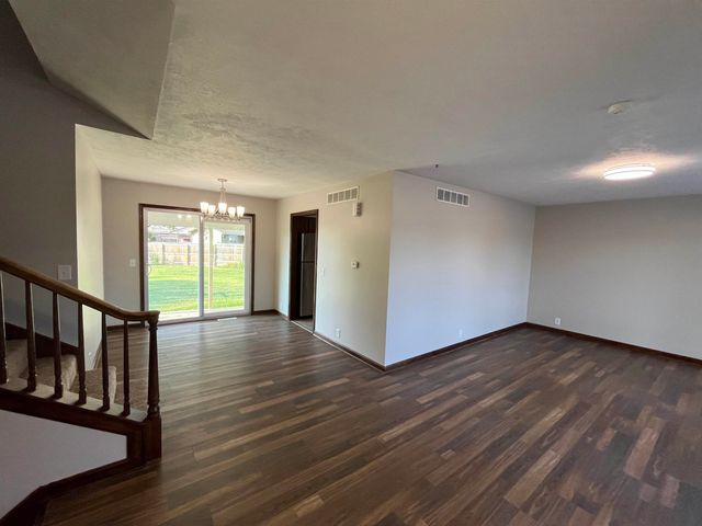 717 E Magnolia Road, Salina, KS 67401