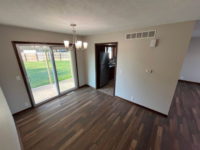 717 E Magnolia Road, Salina, KS 67401