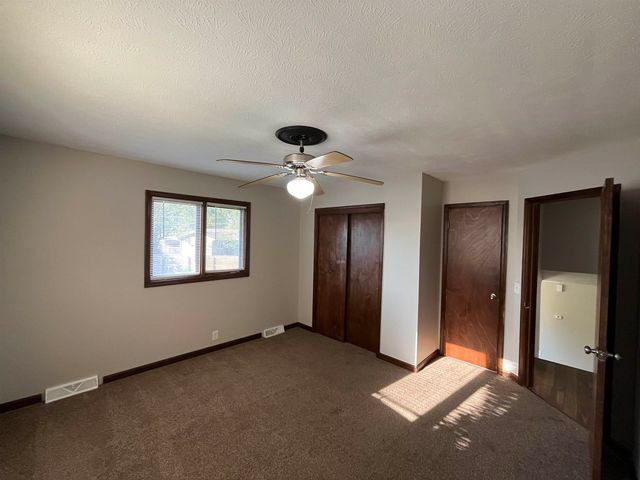 717 E Magnolia Road, Salina, KS 67401