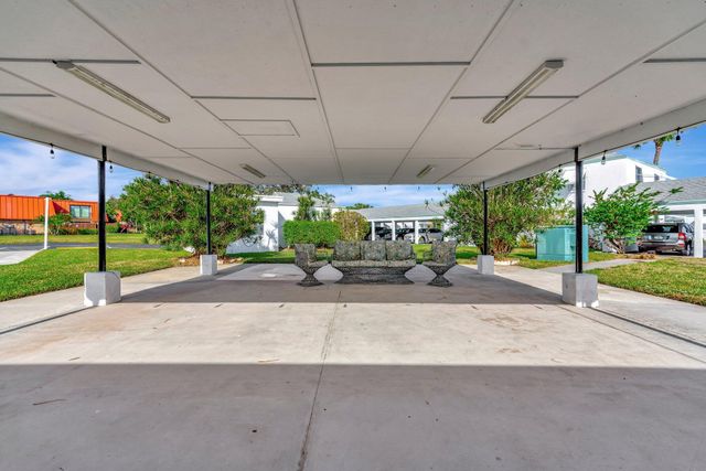 3154 Meridian Way S 2, Palm Beach Gardens, FL 33410
