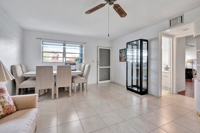3154 Meridian Way S 2, Palm Beach Gardens, FL 33410
