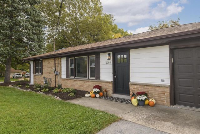 2285 N 166th STREET, Brookfield, WI 53005