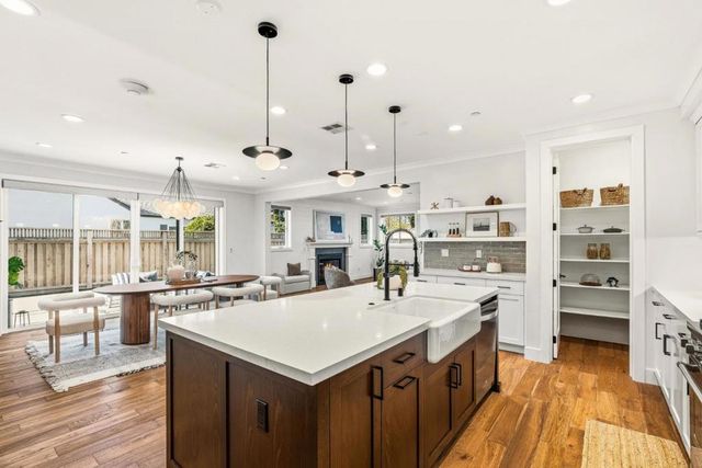 1741 Connecticut Drive, Redwood City, CA 94061