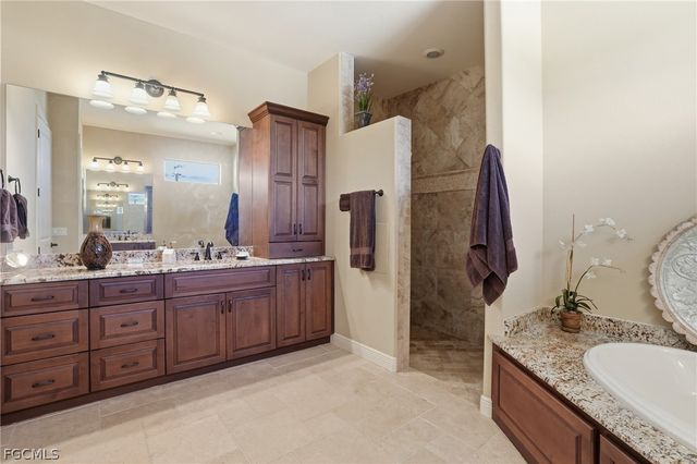 2217 SE 19th AVE, Cape Coral, FL 33990