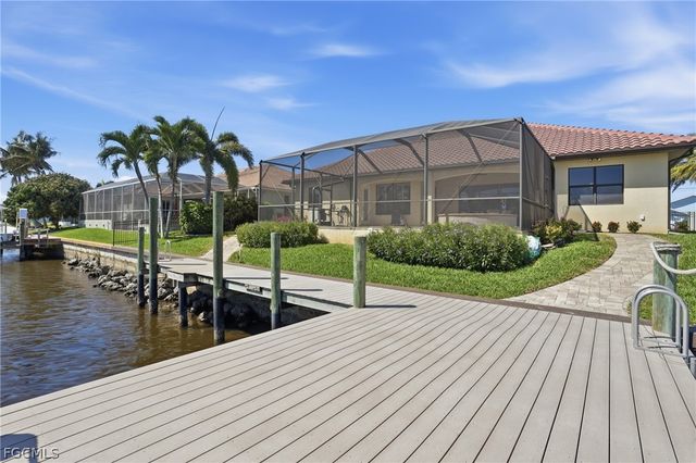 2217 SE 19th AVE, Cape Coral, FL 33990