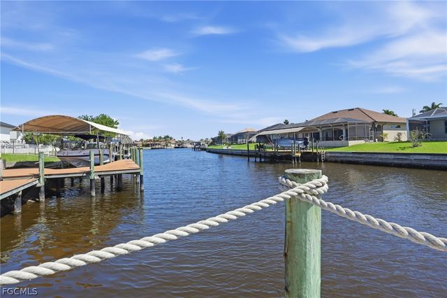 2217 SE 19th AVE, Cape Coral, FL 33990