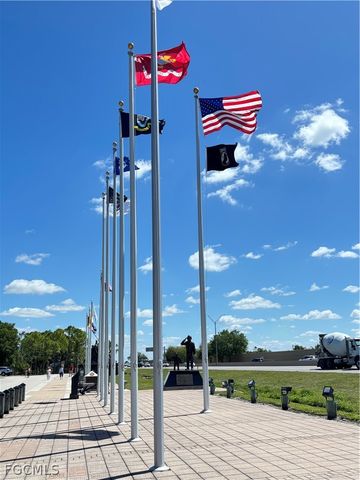 2217 SE 19th AVE, Cape Coral, FL 33990