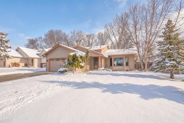 18848 Barrington Drive, Eden Prairie, MN 55346