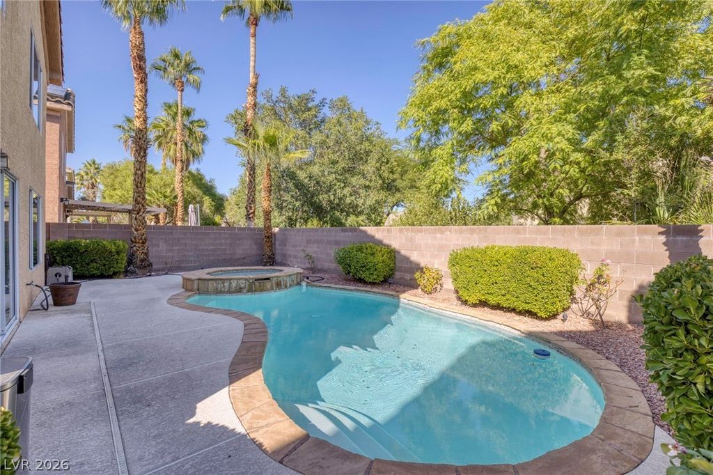 Image 29 of property listing at 1608 Calle Montery Street, Las Vegas, NV 89117