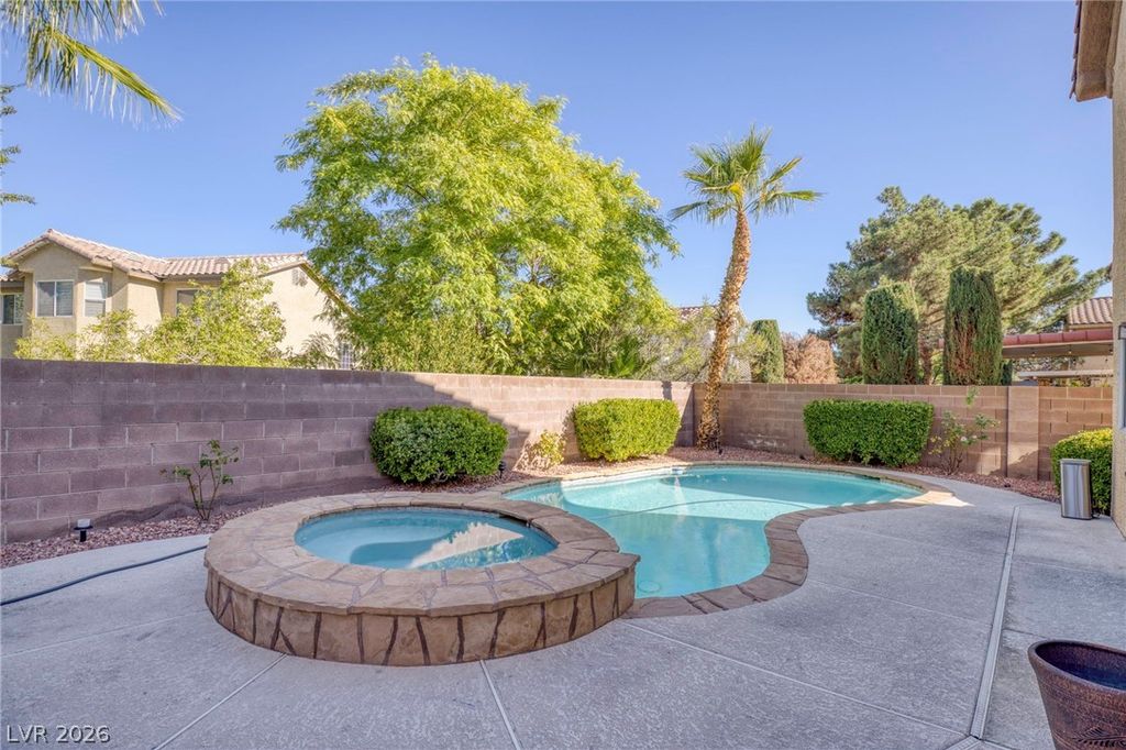 Image 31 of property listing at 1608 Calle Montery Street, Las Vegas, NV 89117