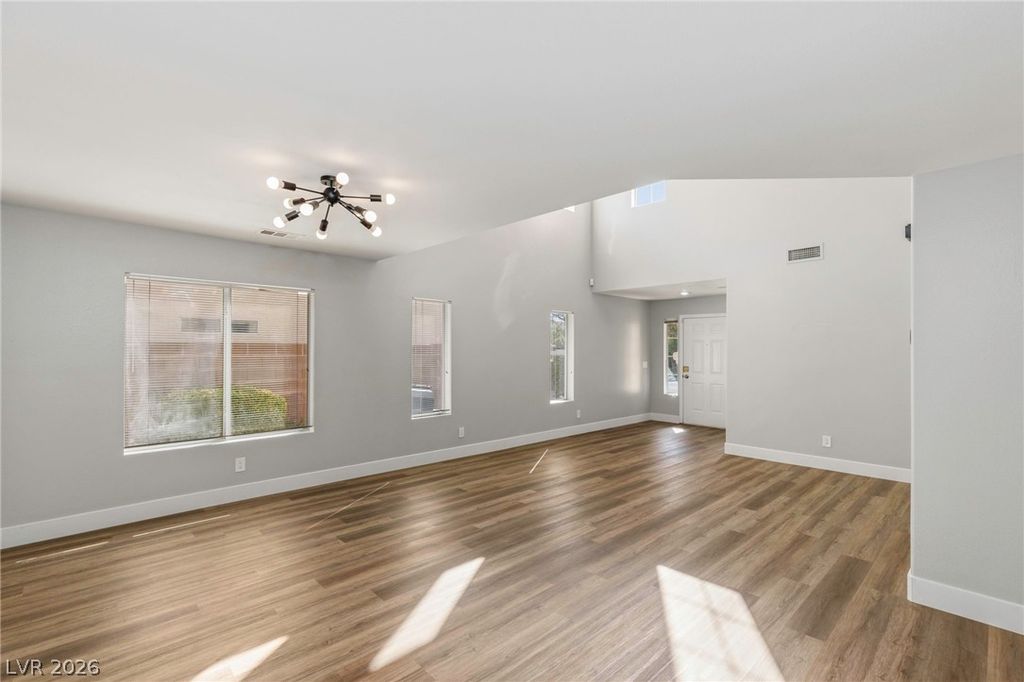 Image 6 of property listing at 1608 Calle Montery Street, Las Vegas, NV 89117