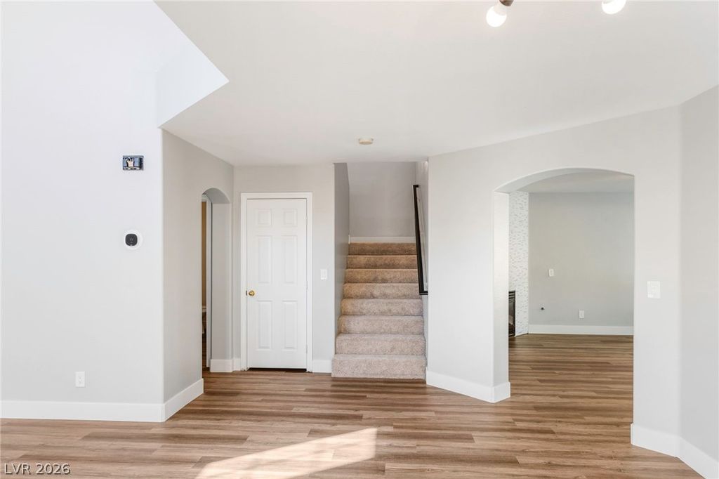 Image 7 of property listing at 1608 Calle Montery Street, Las Vegas, NV 89117