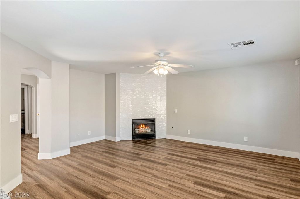 Image 9 of property listing at 1608 Calle Montery Street, Las Vegas, NV 89117