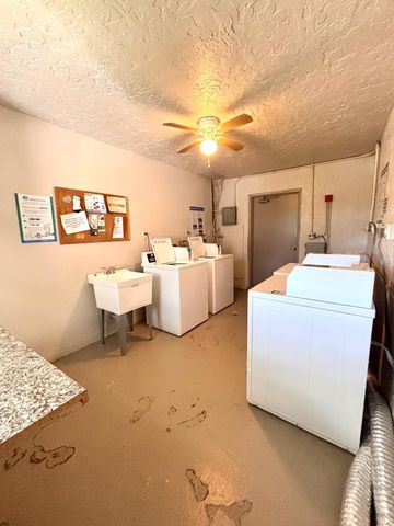 9440b Poinciana Place 404, Davie, FL 33324