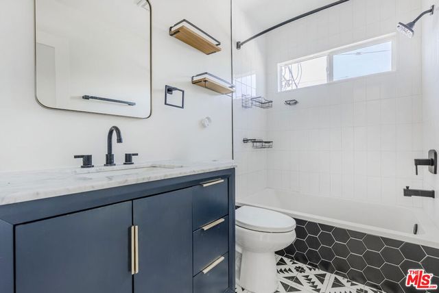 6350 Willoughby Avenue 12, Los Angeles, CA 90038