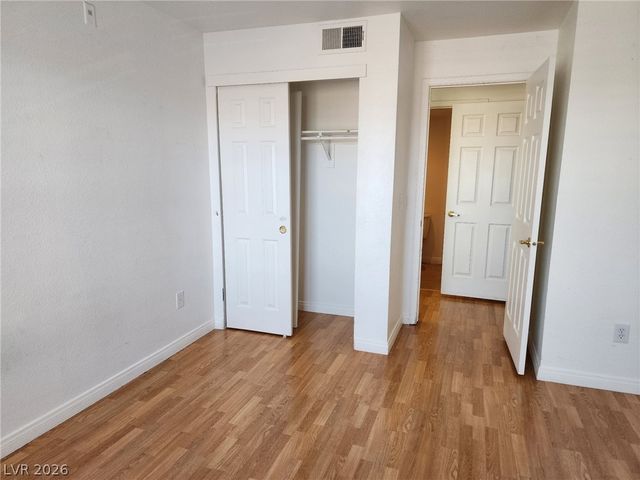 231 West Horizon Ridge Parkway 1127, Henderson, NV 89012