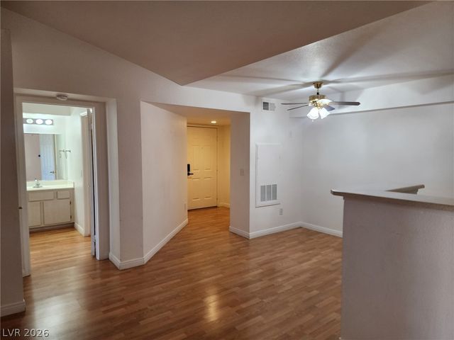 231 West Horizon Ridge Parkway 1127, Henderson, NV 89012