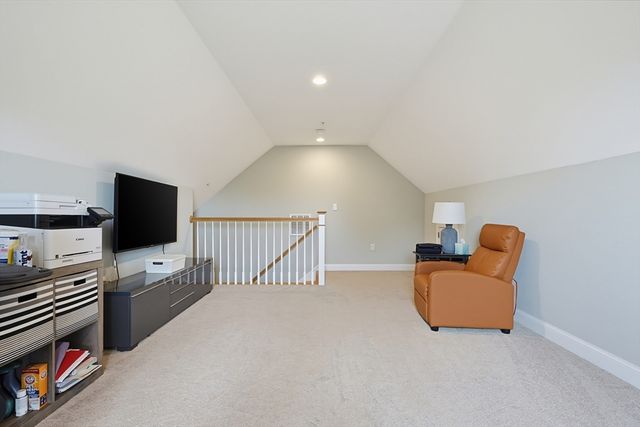 14 Clarks Hill Ln 14, Framingham, MA 01702