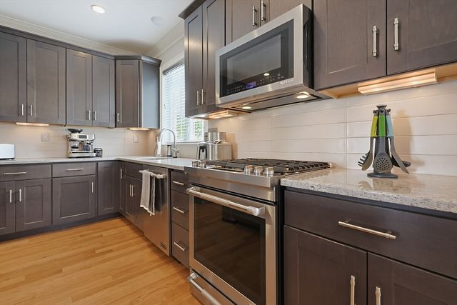 14 Clarks Hill Ln 14, Framingham, MA 01702