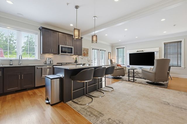 14 Clarks Hill Ln 14, Framingham, MA 01702