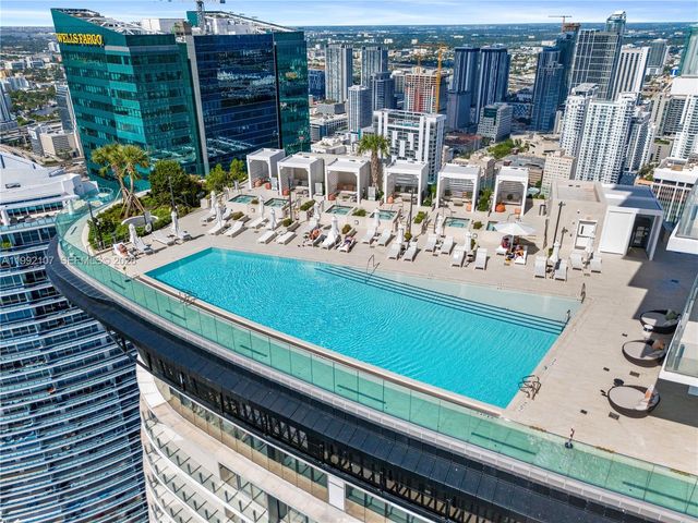 300 Biscayne Boulevard Way 2103C, Miami, FL 33131