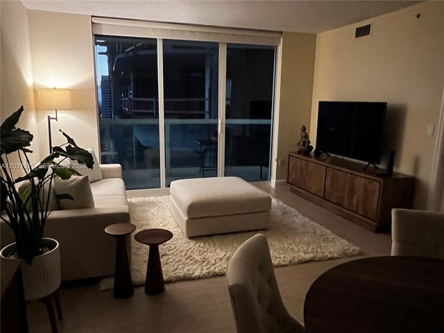 347 N New River Dr E 2206, Fort Lauderdale, FL 33301