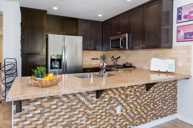 345 Newbury Vista Lane, Thousand Oaks, CA 91320