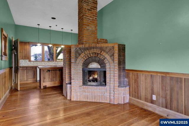 632 Baker St SE, Albany, OR 97321