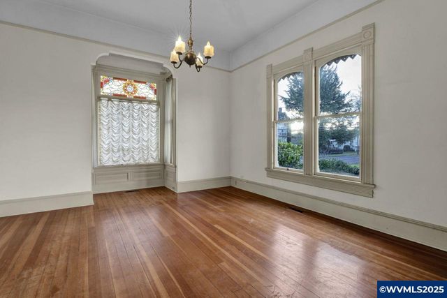 632 Baker St SE, Albany, OR 97321