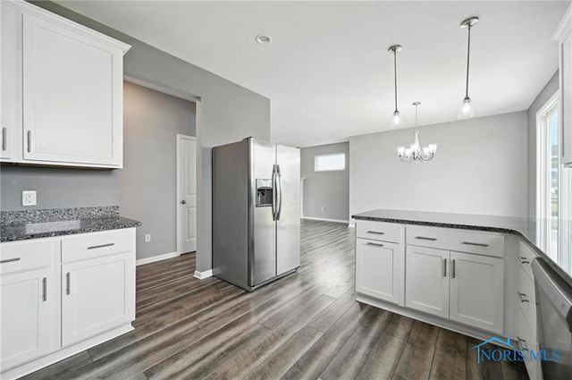 100 Bentley Drive, Perrysburg, OH 43551