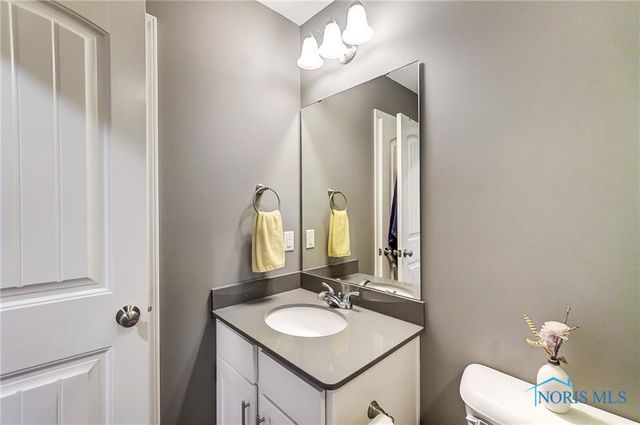 100 Bentley Drive, Perrysburg, OH 43551