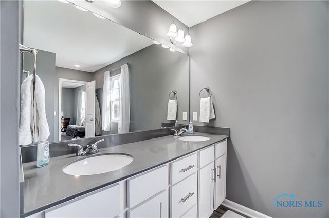 100 Bentley Drive, Perrysburg, OH 43551