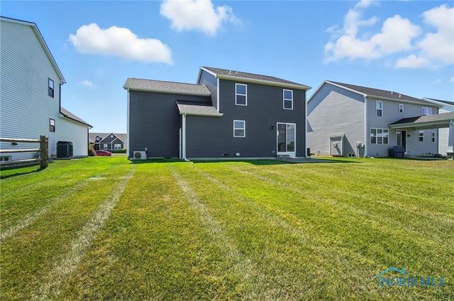 100 Bentley Drive, Perrysburg, OH 43551