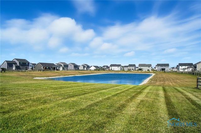 100 Bentley Drive, Perrysburg, OH 43551