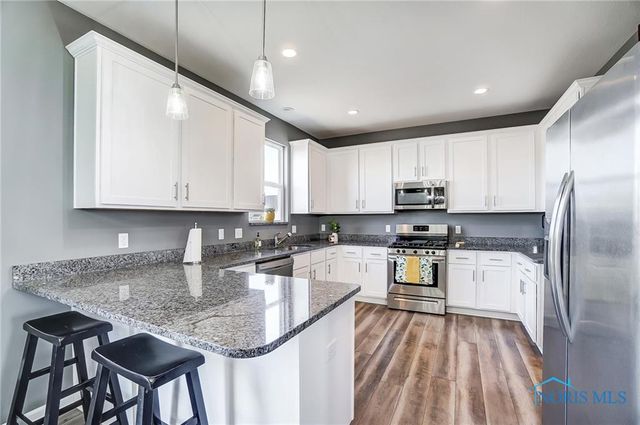 100 Bentley Drive, Perrysburg, OH 43551