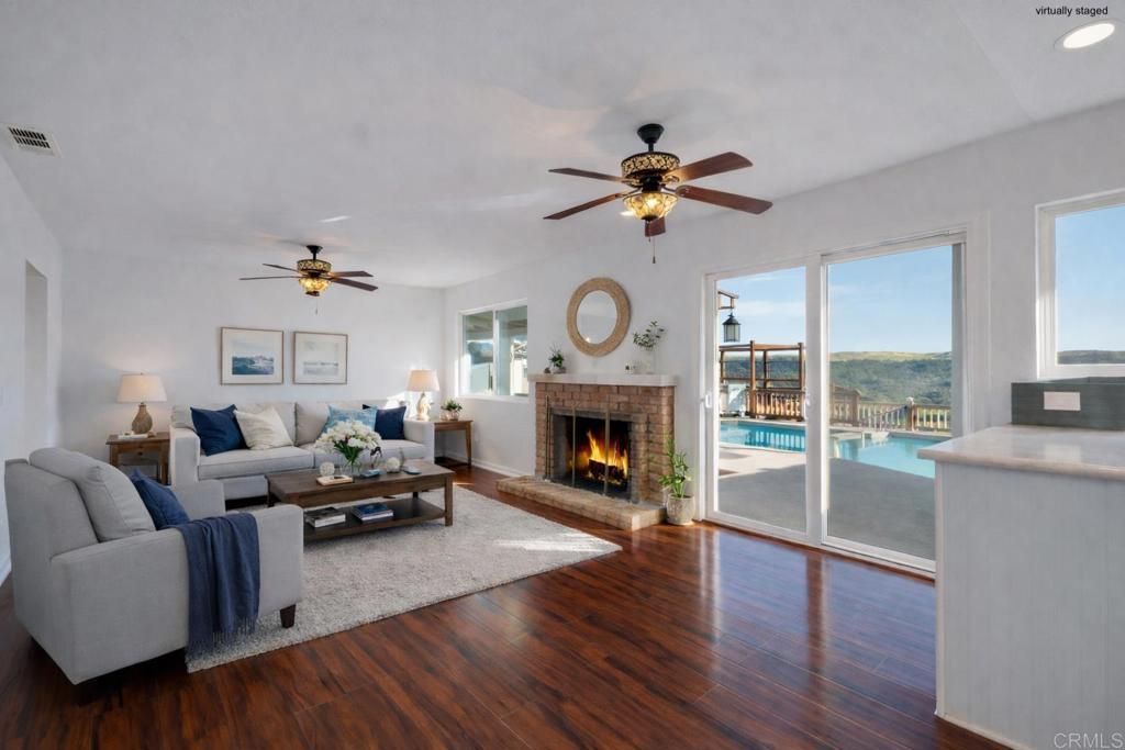 Image 4 of property listing at 4359 Serena Avenue, Oceanside, CA 92056