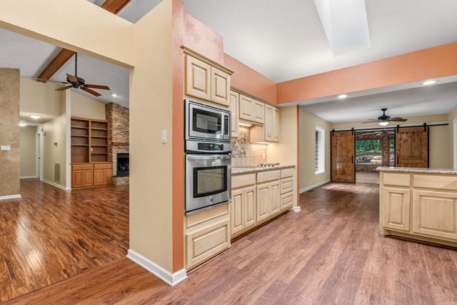 4 Curso Lane, Hot Springs Village, AR 71909