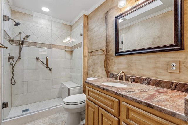 4 Curso Lane, Hot Springs Village, AR 71909