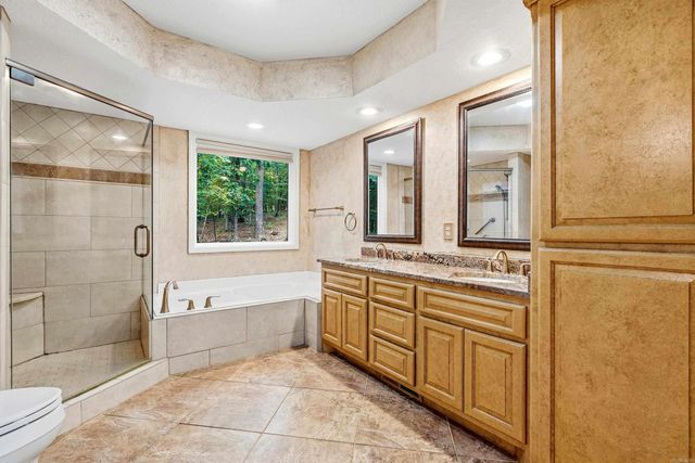 4 Curso Lane, Hot Springs Village, AR 71909