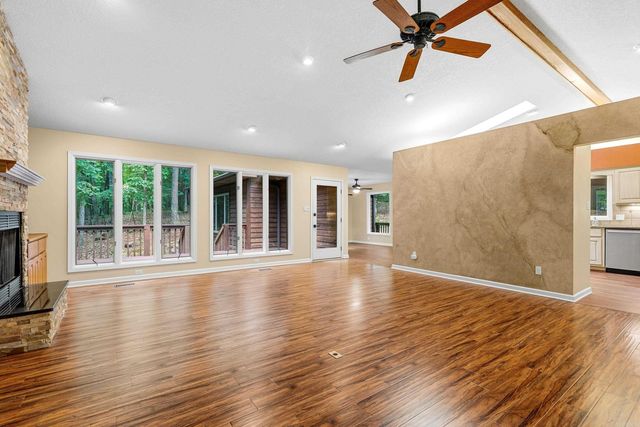 4 Curso Lane, Hot Springs Village, AR 71909