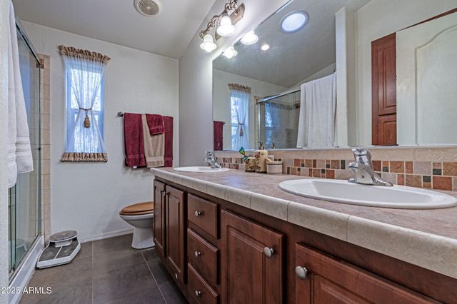 2179 HACKAMORE Drive, Overgaard, AZ 85933