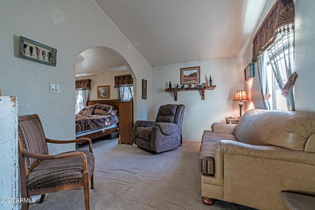 2179 HACKAMORE Drive, Overgaard, AZ 85933